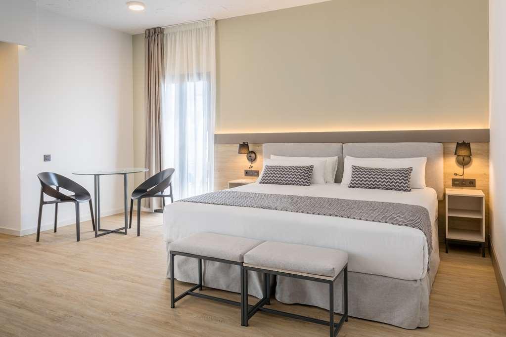 Отель Occidental Puerto Banus Сан-Педро-де-Алькантара Номер фото